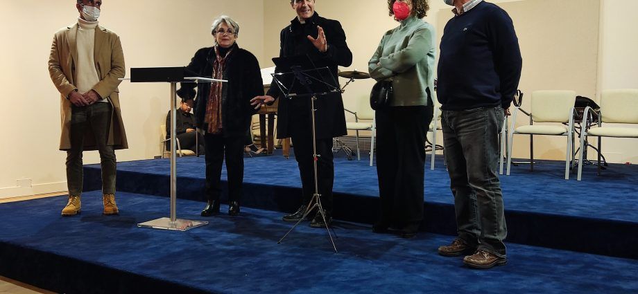 Inauguración de la exposición de arte religioso de la Sala Al-Artis en 2022